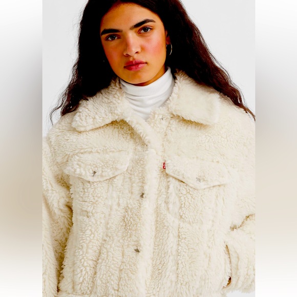 Levi's® Plush Faux Shearling Trucker Jacket Coconut Milk Ivory NWT - Picture 2 of 5